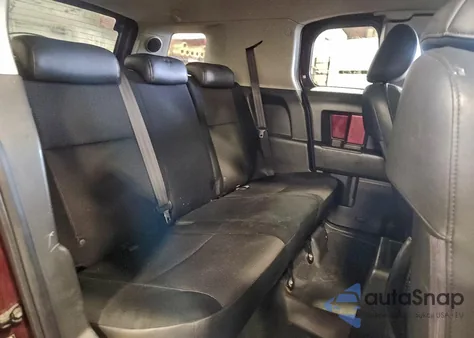 2007 Toyota Fj Cruiser z USA, uszkodzony, nr VIN JTEBU11F270050491